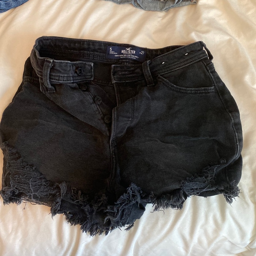 Women’s Black jean shorts with button up front